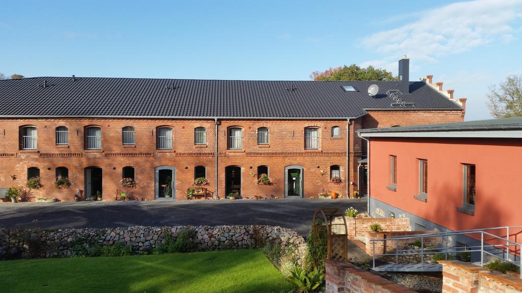 Pension Am Dorfanger Hohennauen Exterior foto